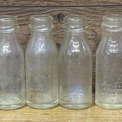 Sale Photo Thumbnail #352: Lot 453: Early 1900s Thomas A Edison battery oil bottle