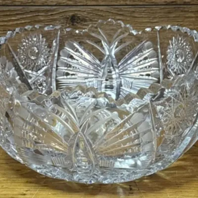 Sale Photo Thumbnail #371: Lot 472: American Brilliant Period Lead Crystal Bowl