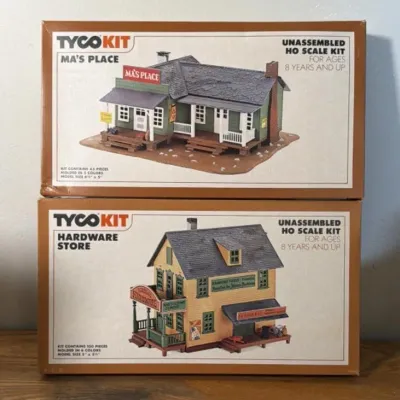 Sale Photo Thumbnail #267: Lot 338: Tyco HO scale toy train - boxes only / empty