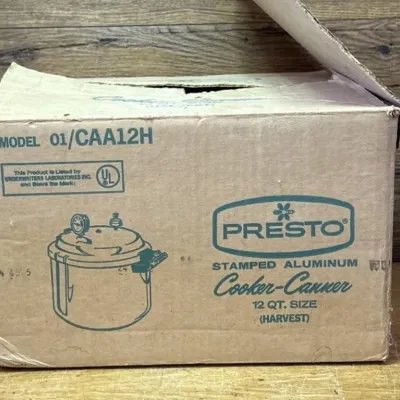 Sale Photo Thumbnail #495: Lot 595: Vintage presto cooker-canner 12 quart