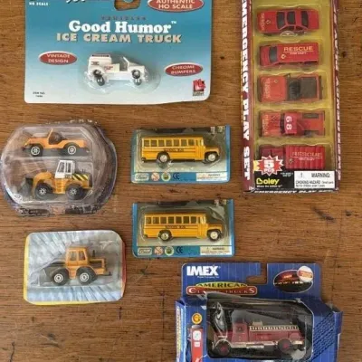 Sale Photo Thumbnail #456: Lot 556: Municipality diecast toy vehicles