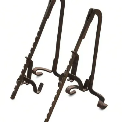 Sale Photo Thumbnail #79: Lot 152: Ladder scaffold jacks or scaffold brackets