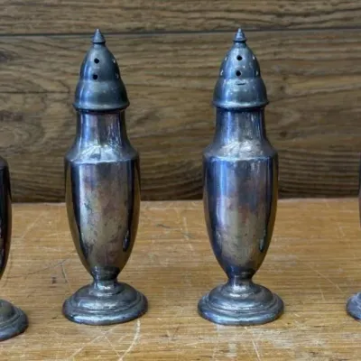 Sale Photo Thumbnail #423: Lot 523: Vintage silver plated salt & pepper shakers - Benedict Mfg. Co.