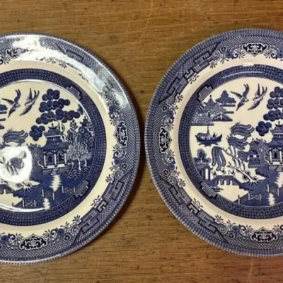 Sale Photo Thumbnail #340: Lot 441: Decorative Churchill England Blue Willow - 10 Inch