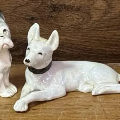 Sale Photo Thumbnail #355: Lot 456: Japanese porcelain dog statues