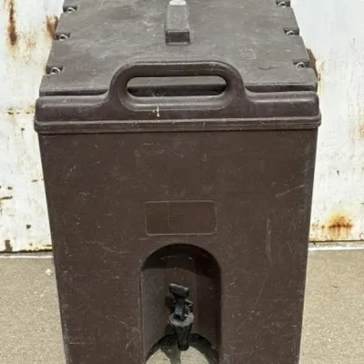 Sale Photo Thumbnail #147: Lot 218: Cambro insulated water cooler 11.75 Gallons 23 x 16 x 21