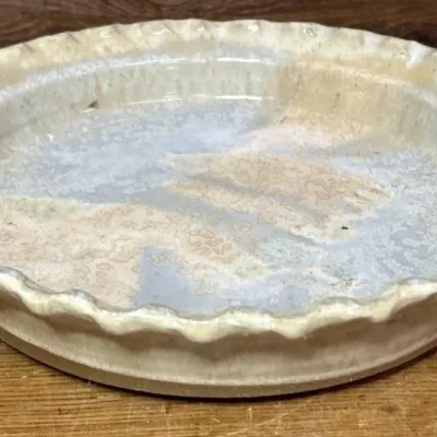 Sale Photo Thumbnail #628: Lot 732: Pottery Pie Plate