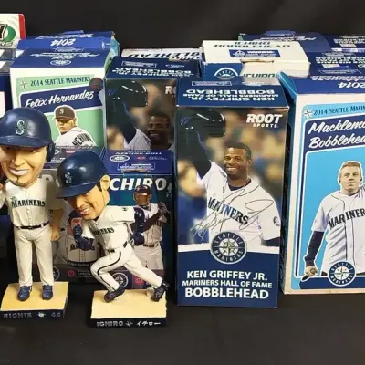 Seattle Mariners Bobbleheads and Figures, 20 items