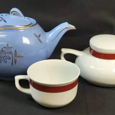 Vintage Hall China 6 Cup Hook Cover Teapot & Tuscany Solo Teapot & Cup Set