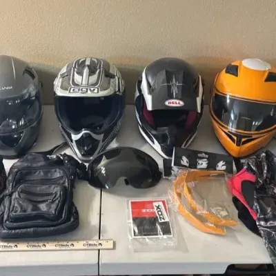 Motorcycle helmets ++ - Harley, Hawk, Bell+ 