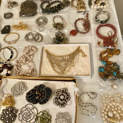 Sale Photo Thumbnail #208