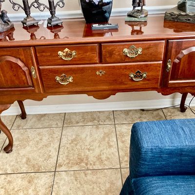 Sale Photo Thumbnail #24: Vintage Queen Anne style cherry sideboard or buffet server by Knob Creek
