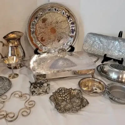 Silver-plated/Silver-Toned Serving Pieces