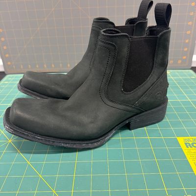 Sale Photo Thumbnail #24: Men’s Ariat boots size 10
Good condition