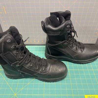 Sale Photo Thumbnail #184: Black Basic Issue Specs boots, excellent condition size 10.5