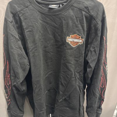Sale Photo Thumbnail #127: 15-piece Harley Davidson set with 2 jackets and T-shirts - size extra-large, two new - size large gloves, bag and accessories. All in excellent condition