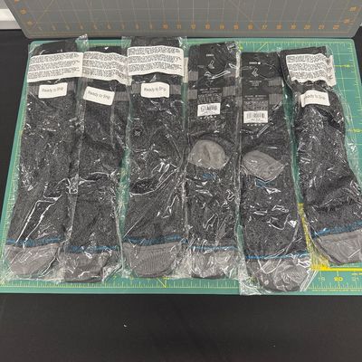 Sale Photo Thumbnail #18: 6 pairs of unopened new stance socks 
Size L