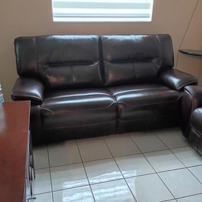 Sale Photo Thumbnail #22: 2 seater Retractable Motorized Reclining Leather Love Seat like new $375