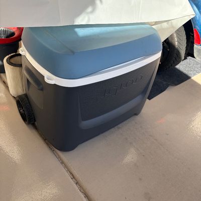 Ice chest