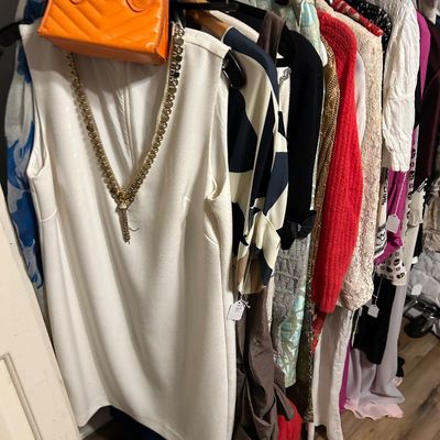 Sale Photo Thumbnail #406