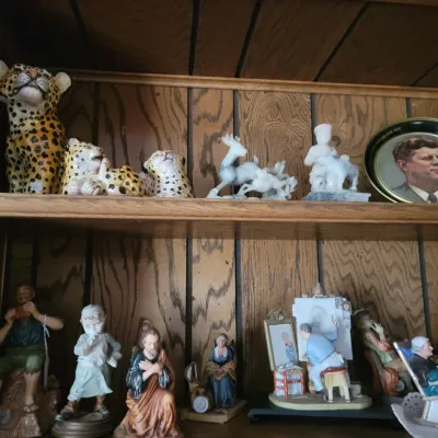Sale Photo Thumbnail #372