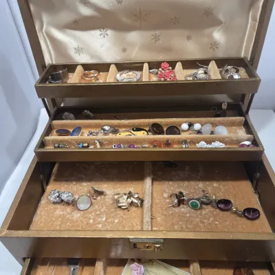 Sale Photo Thumbnail #299