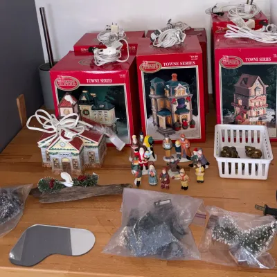 Sale Photo Thumbnail #319