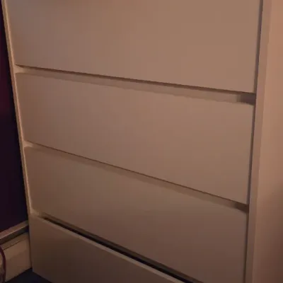 White 4 drawer dresser (offsite)