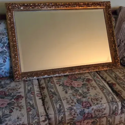 Wall mirror