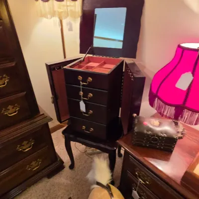 Sale Photo Thumbnail #375