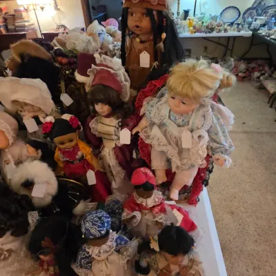 Sale Photo Thumbnail #371