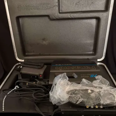 Vintage Panasonic OmniMovie VHS HQ Camcorder in Hard Carrying Case, CCD Auto Focus Flying Erase Head