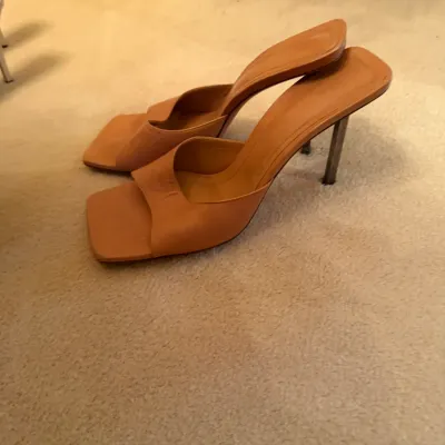 Sale Photo Thumbnail #309