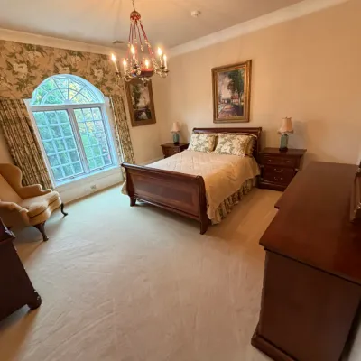 Sale Photo Thumbnail #360