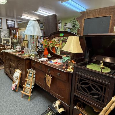 Sale Photo Thumbnail #25