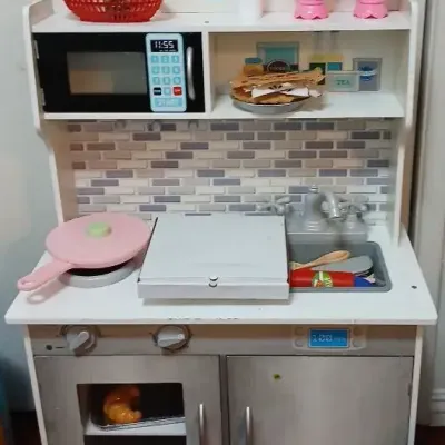 Play Kitchenette With Accessories