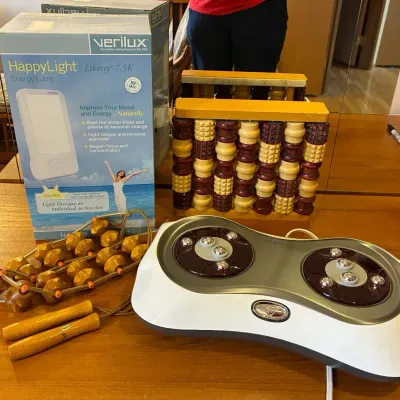 Homedics Shiatsu Foot Massager And Happy Light