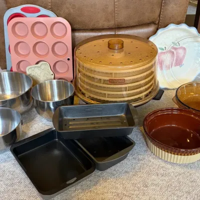 Waring Dehydrator with Sunbeam Bowls & More 