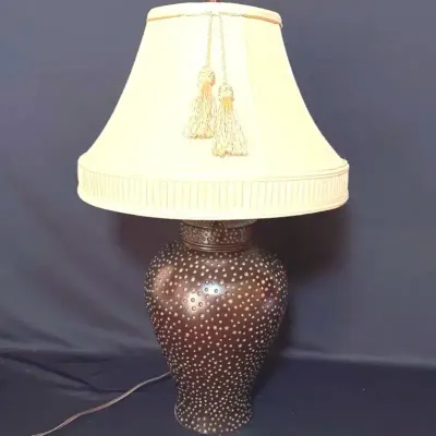 Ginger Jar Shaped Table Lamp