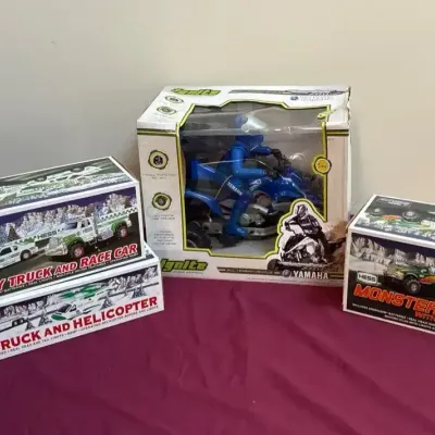 Hess Trucks And Yamaha Raptor 700RC