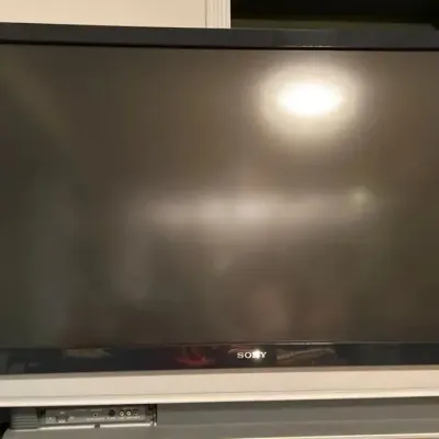Sony 50” TV With Samsung Sound System