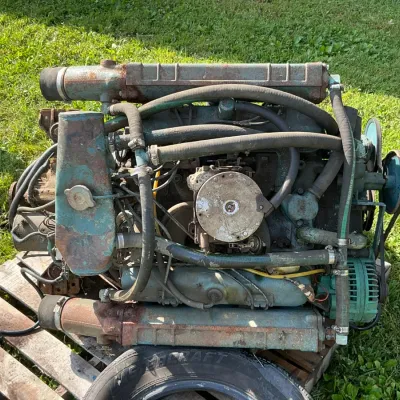 Sale Photo Thumbnail #94: inboard marine engine