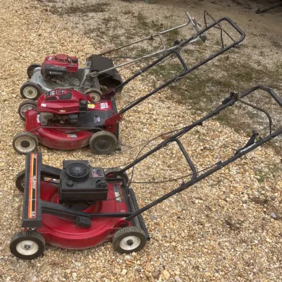 Sale Photo Thumbnail #83: walk-behind push lawnmowers
