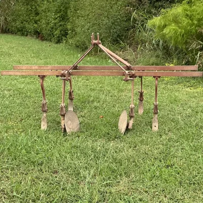 Sale Photo Thumbnail #52: three-point hitch cultivator