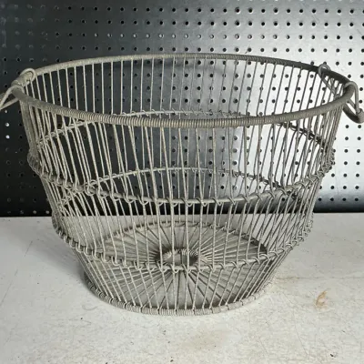 Sale Photo Thumbnail #169: Oyster basket