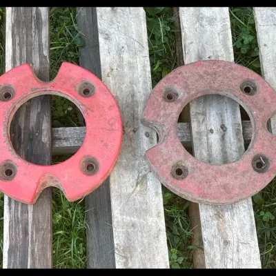 Sale Photo Thumbnail #101: tractor wheel weights.