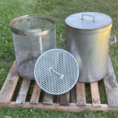 Sale Photo Thumbnail #105: Stainless Steel Strainer Bucket and Pot