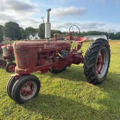 Sale Photo Thumbnail #22: McCormick Farmall Model H tractor