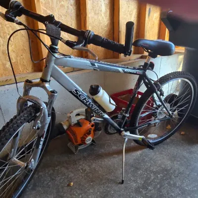 Sale Photo Thumbnail #28: 26' Schwinn bike -like new!