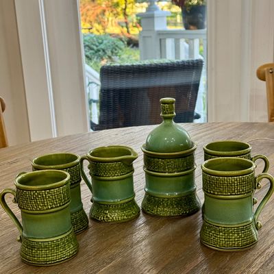 1970's coffee set with 4 mugs, cream and sugar